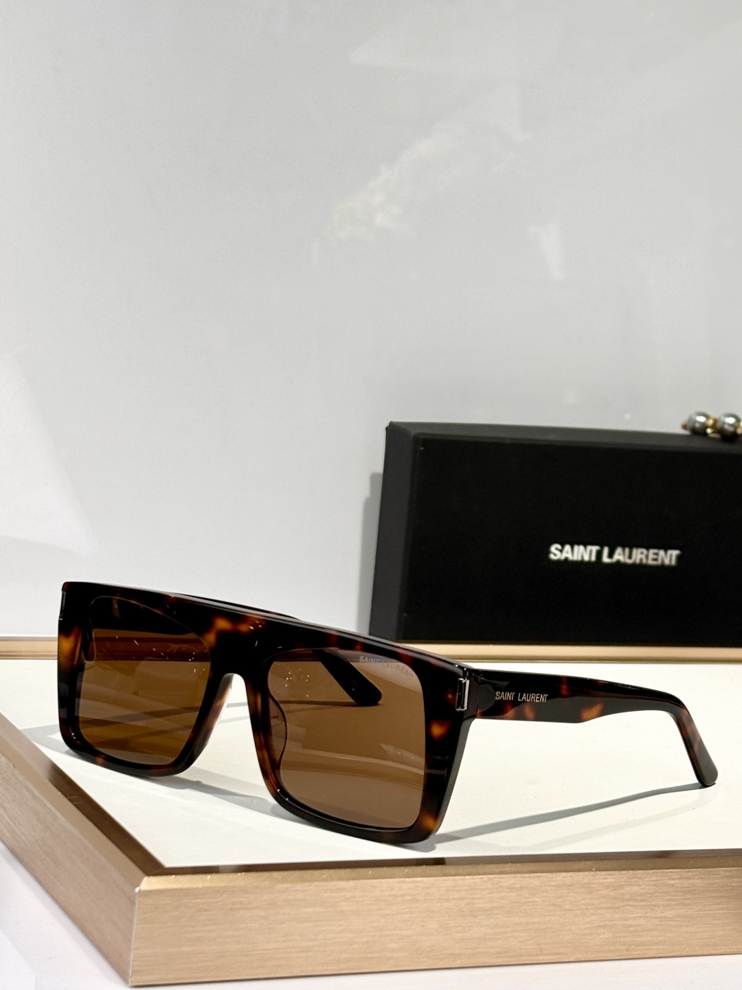 Saint Lauren*
Mod：SL
Size：58-17-145
