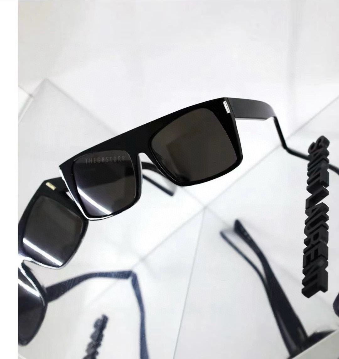  Saint Lauren*
Mod：SL
Size：58-17-145
