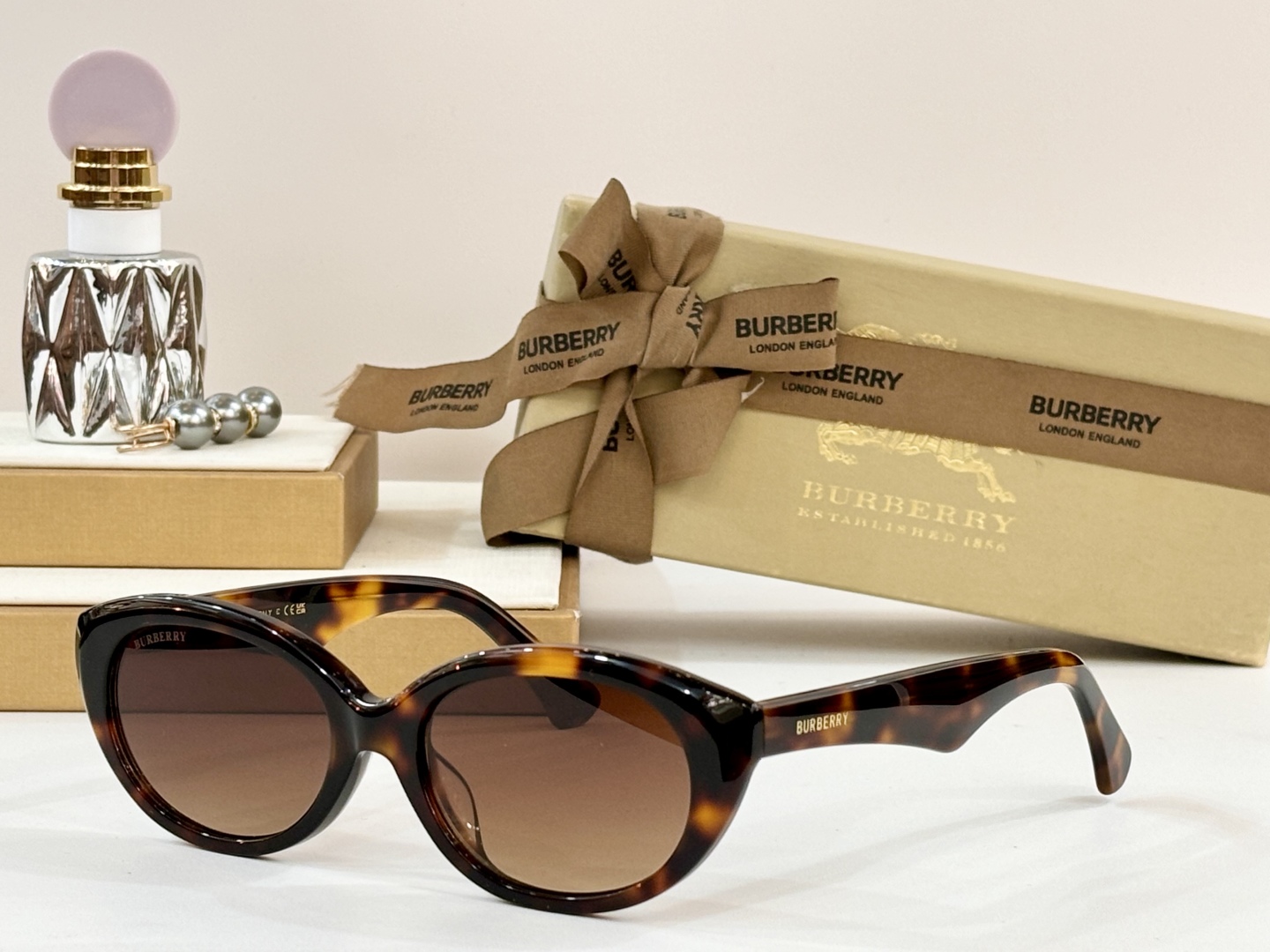  BURBERRY
MOD：BE6016
Size：54口20 145
