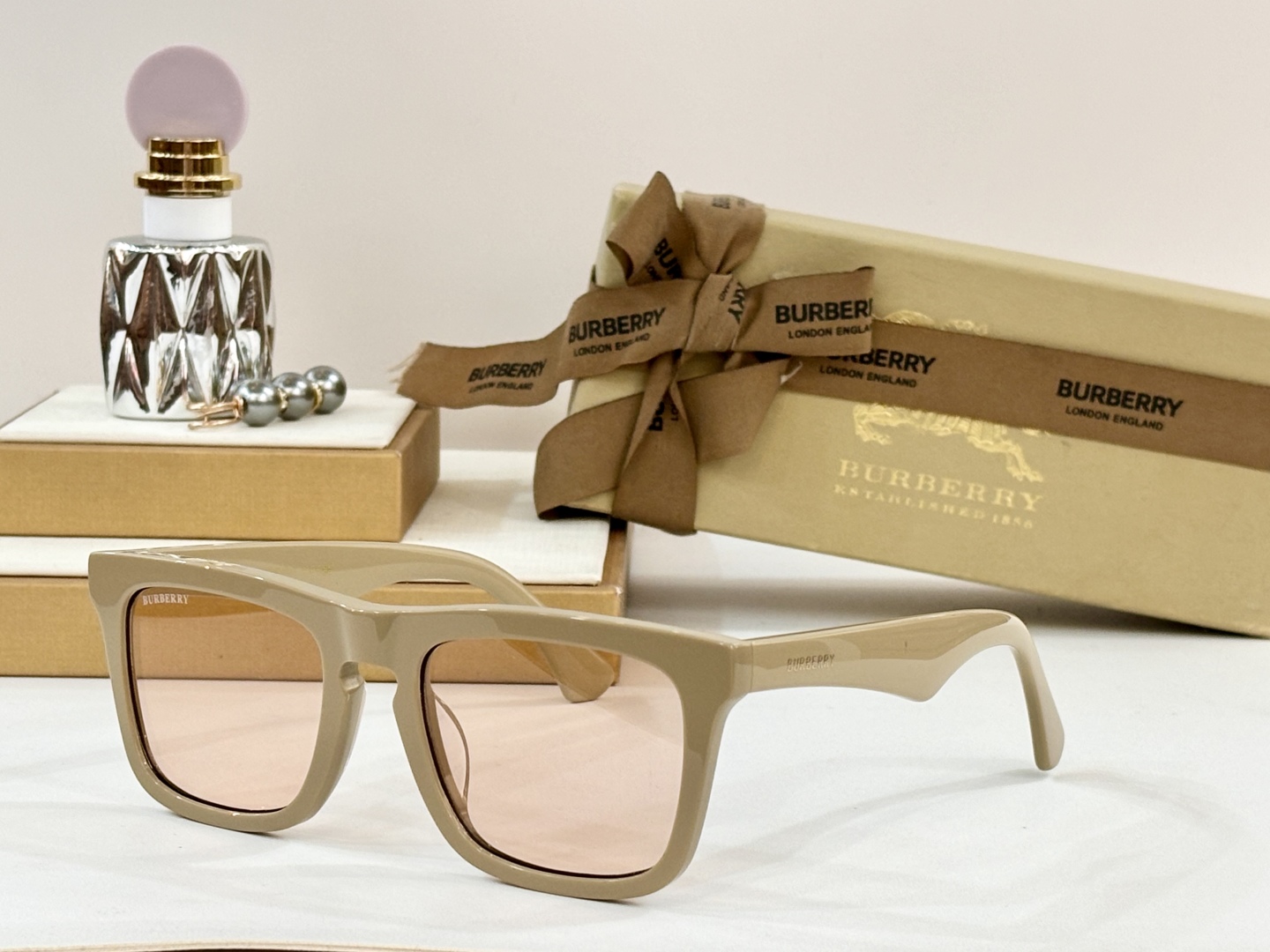  BURBERRY
MOD：BE6016
Size：54口20 145
