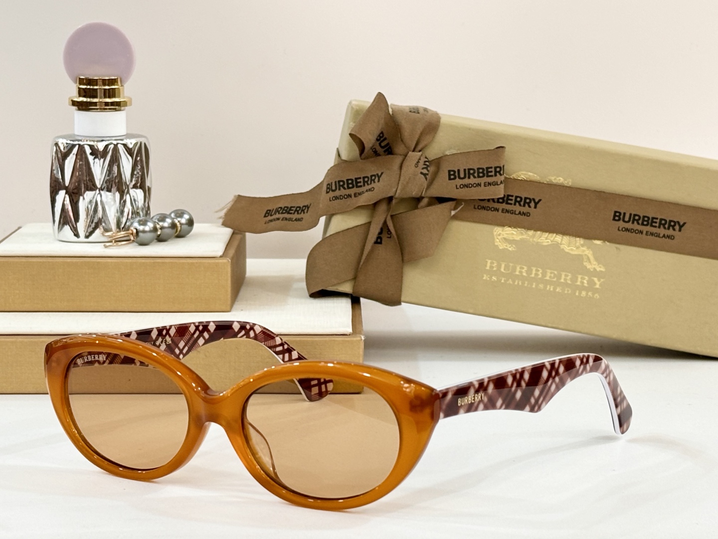  BURBERRY
MOD：BE6016
Size：54口20 145
