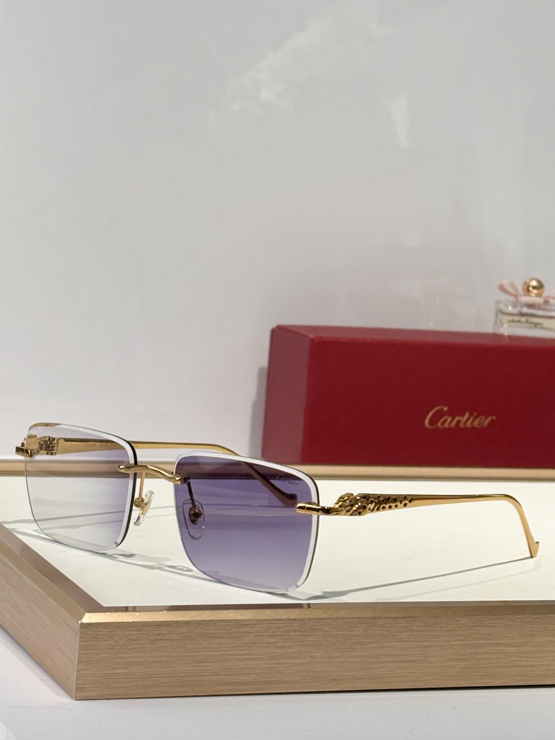  Cartie*
Mod：CT0479S
Size：60-18-140
Photo Chromic
