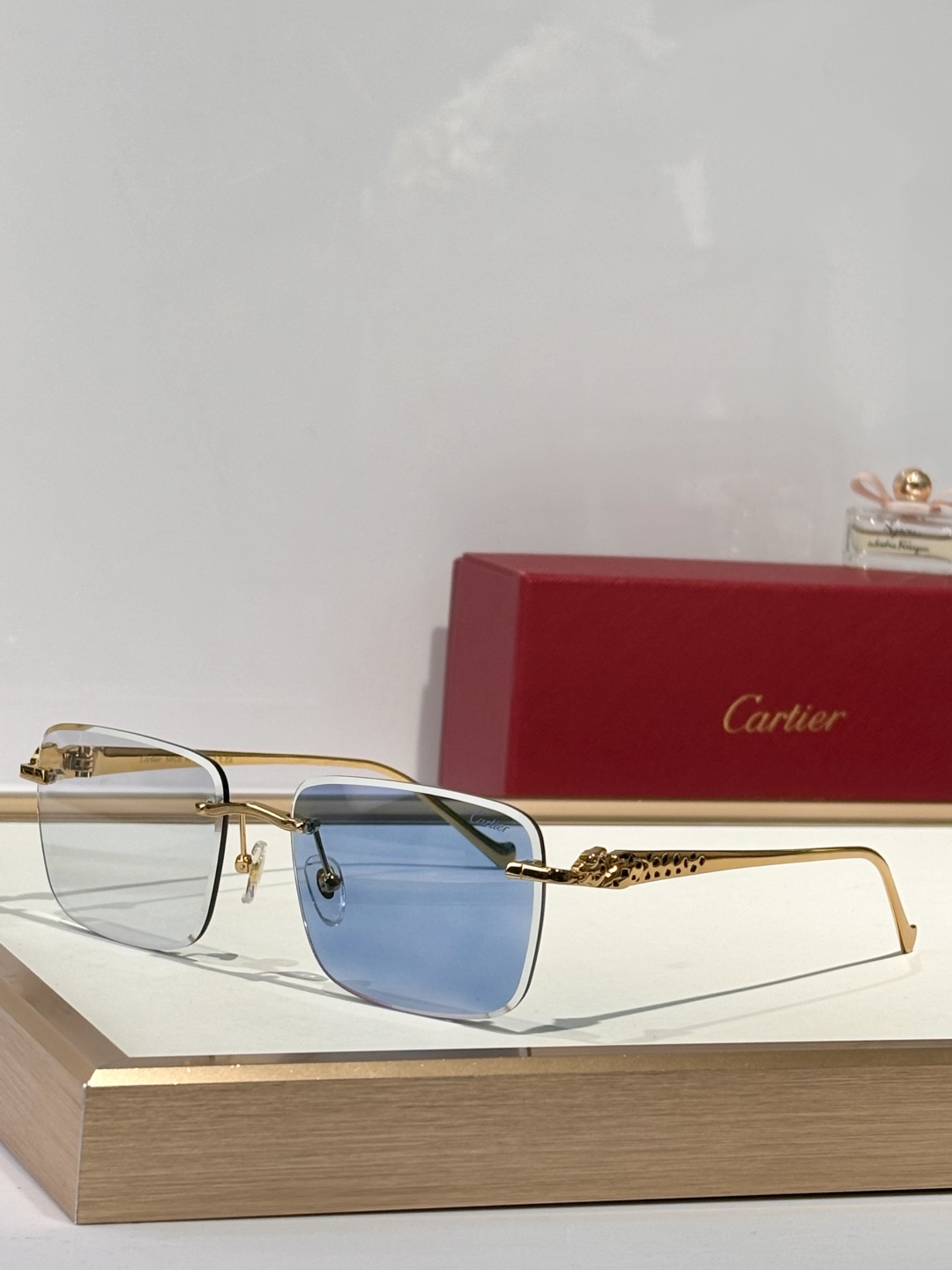  Cartie*
Mod：CT0479S
Size：60-18-140
Photo Chromic
