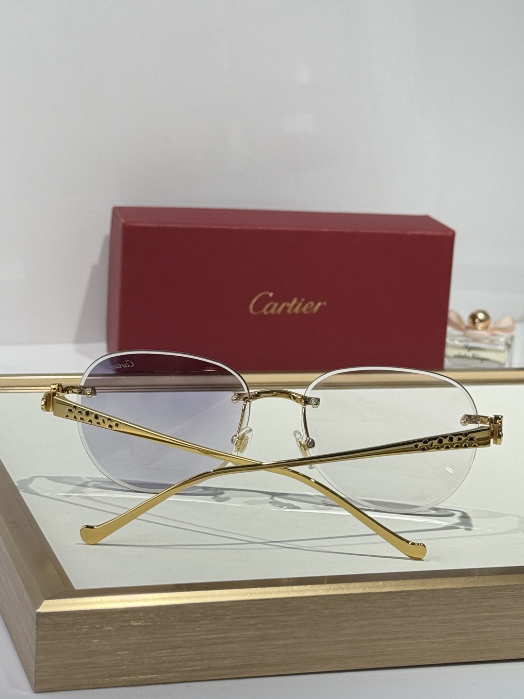  Cartie*
Mod：CT0480
Size：60-18-140
Photo Chromic
变色镜