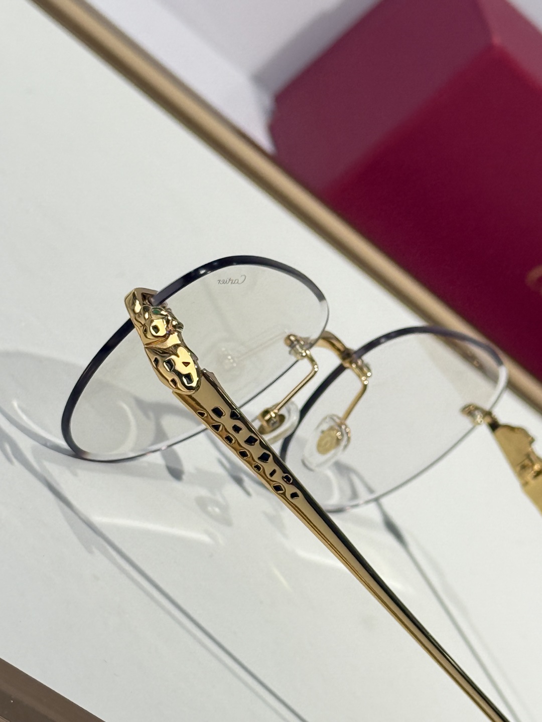  Cartie*
Mod：CT0480
Size：60-18-140
Photo Chromic
变色镜