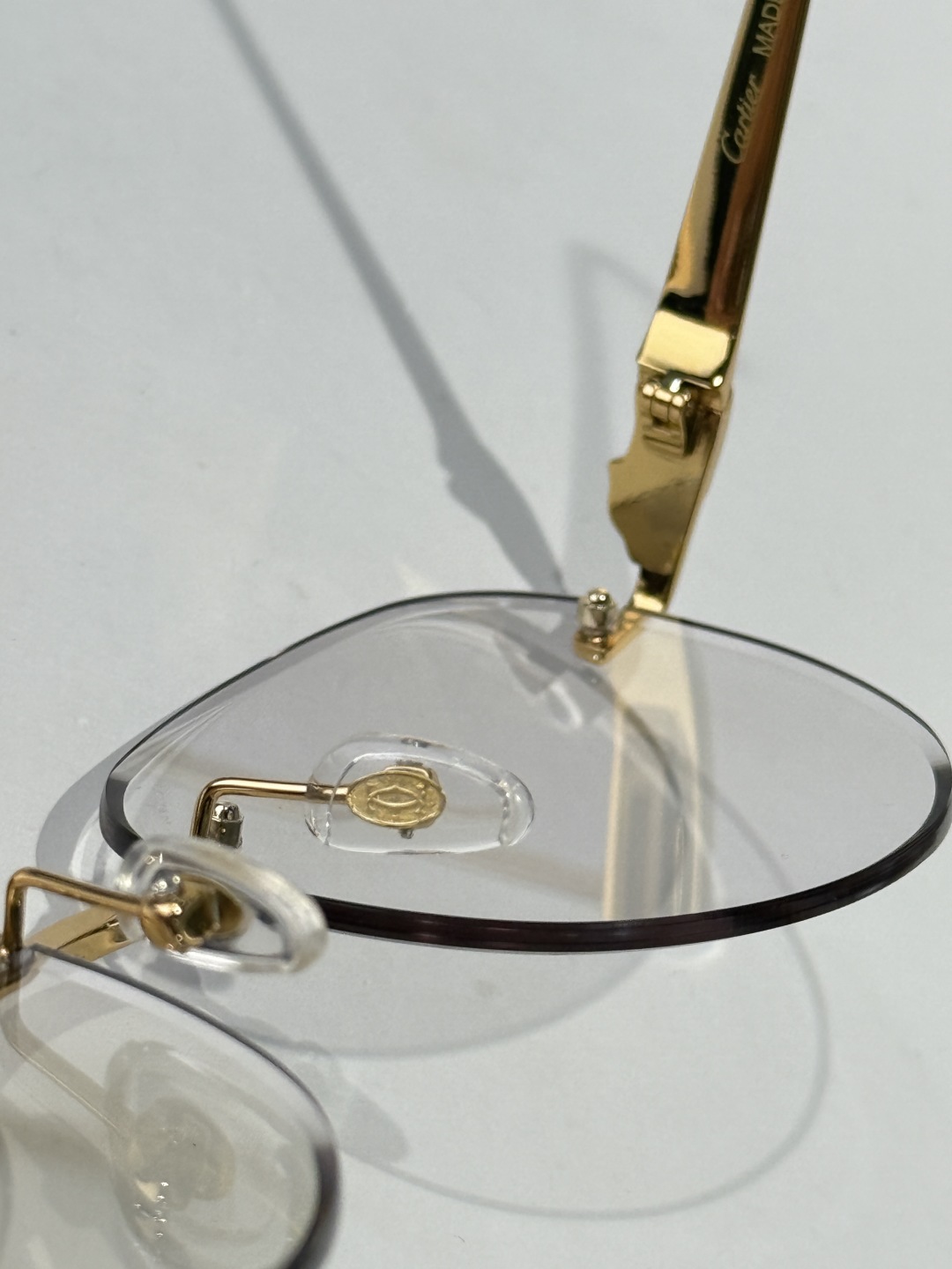  Cartie*
Mod：CT0480
Size：60-18-140
Photo Chromic
变色镜