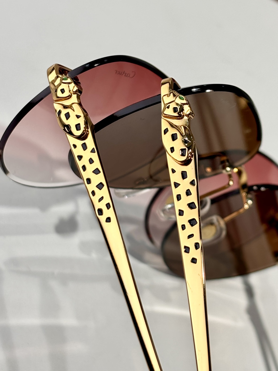  Cartie*
Mod：CT0480S
Size：60-18-140
Photo Chromic
