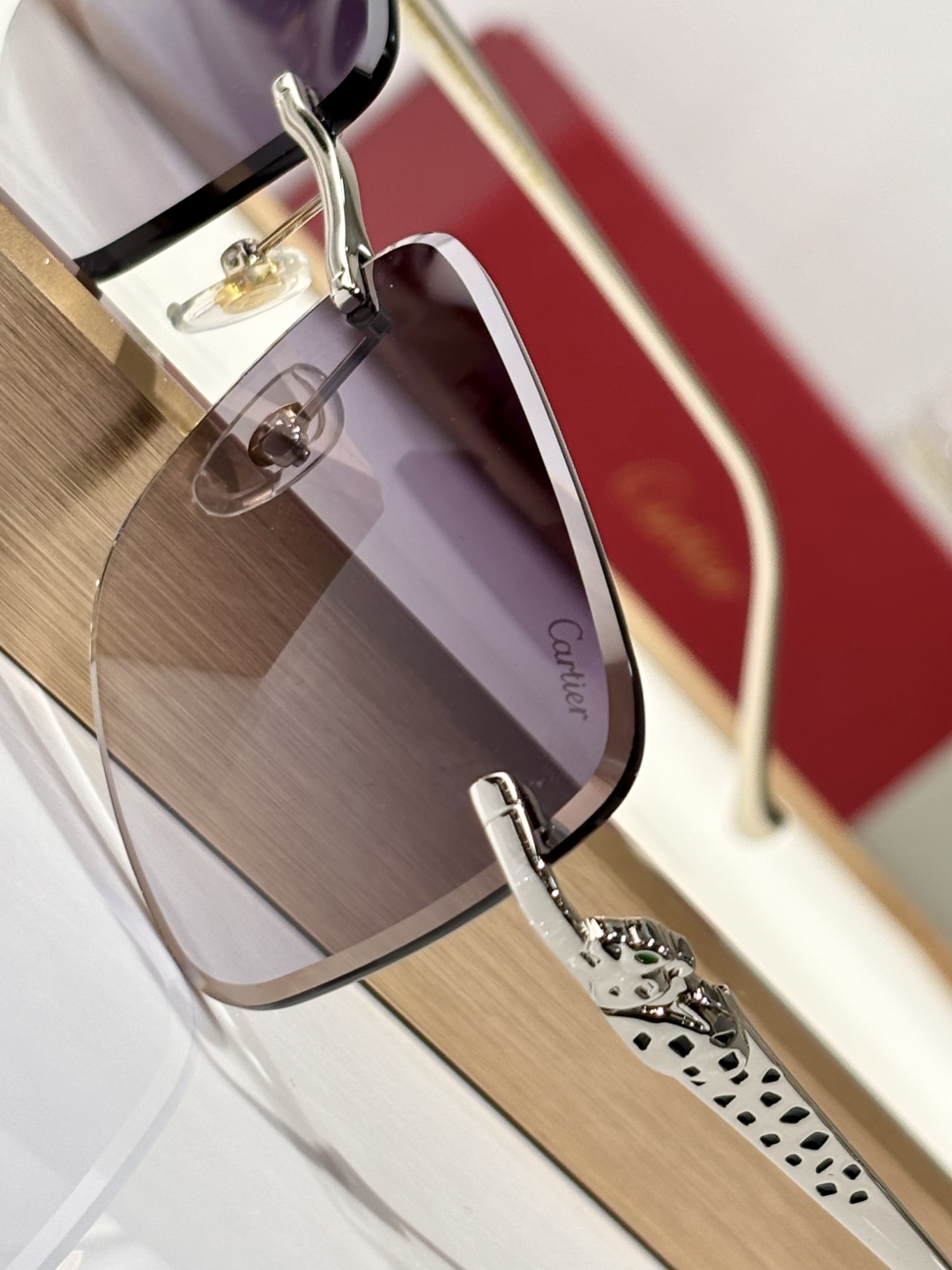 Cartie*
Mod：CT0479S
Size：60-18-140
Photo Chromic
