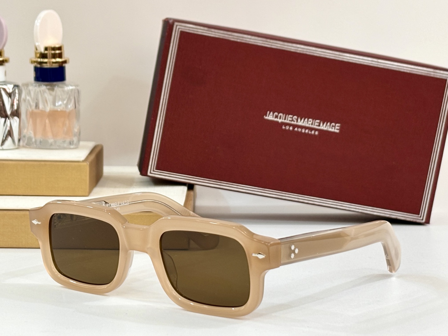  JACQUES MARIE MAG*
MODEL： SANDRO
SIZE：51口22-146
