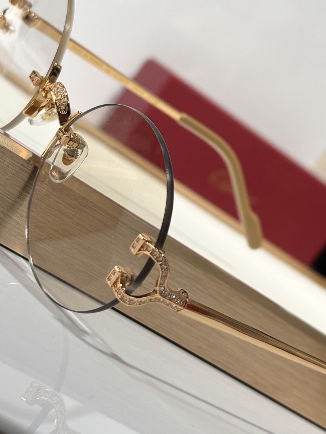  Carti
Mod：CT0579
Size：60-18-140
Photo Chromic
变色镜片
