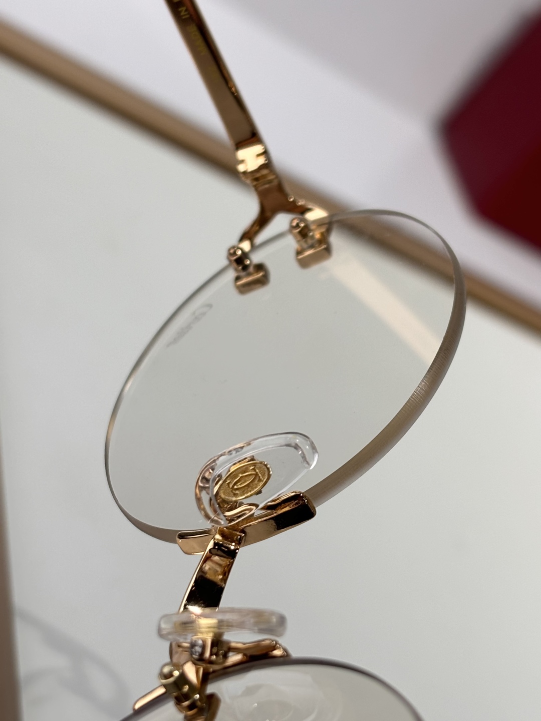  Carti
Mod：CT0579
Size：60-18-140
Photo Chromic
变色镜片
