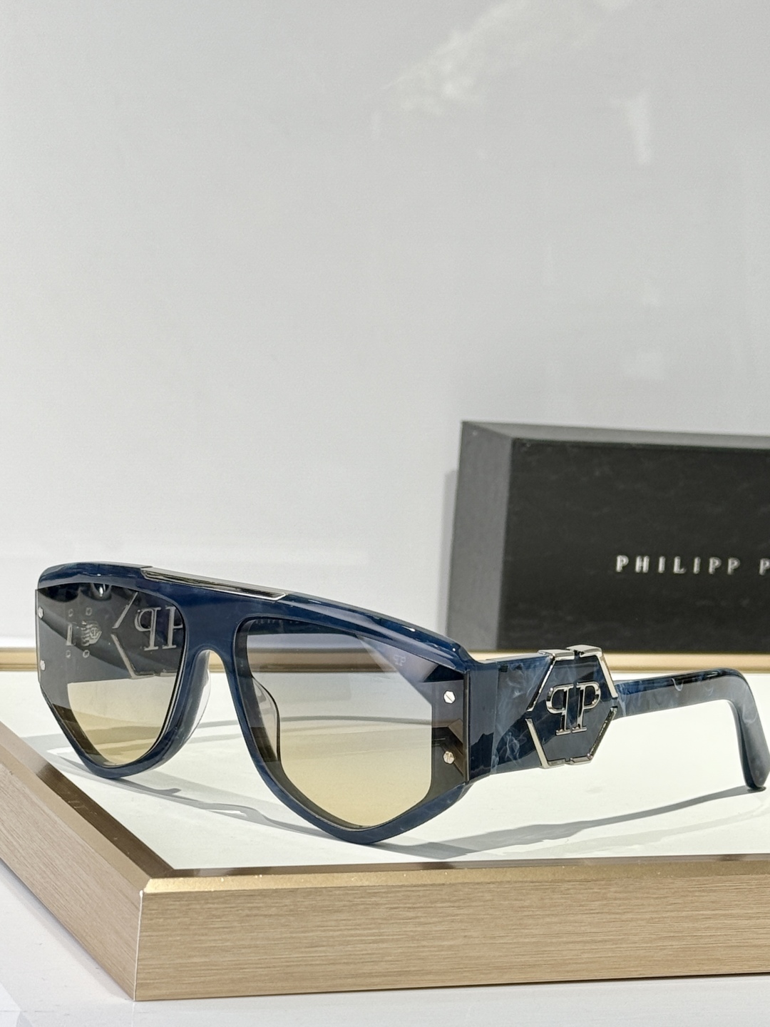  PHILIPP PLIEN🆕
Original quality
重工打造 原版开模 
采用进口板材切割