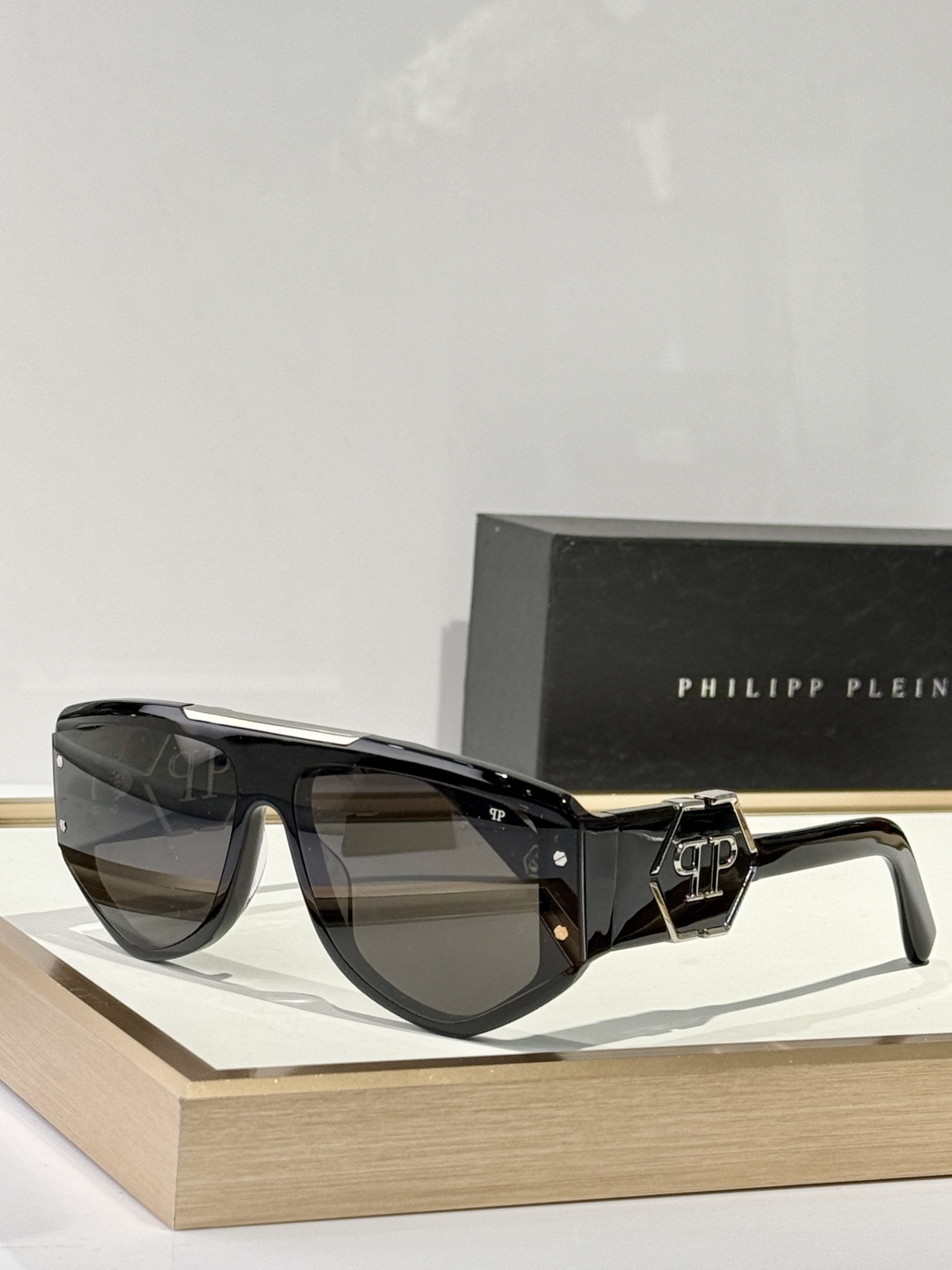  PHILIPP PLIEN🆕
Original quality
重工打造 原版开模 
采用进口板材切割