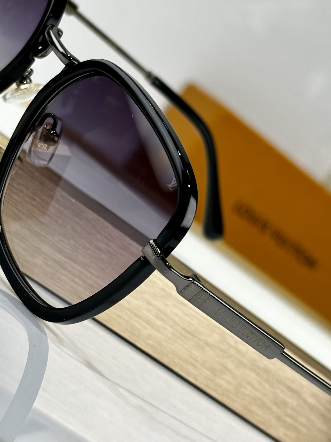  LOUI
MOD：Z2065W
size55口19-145

