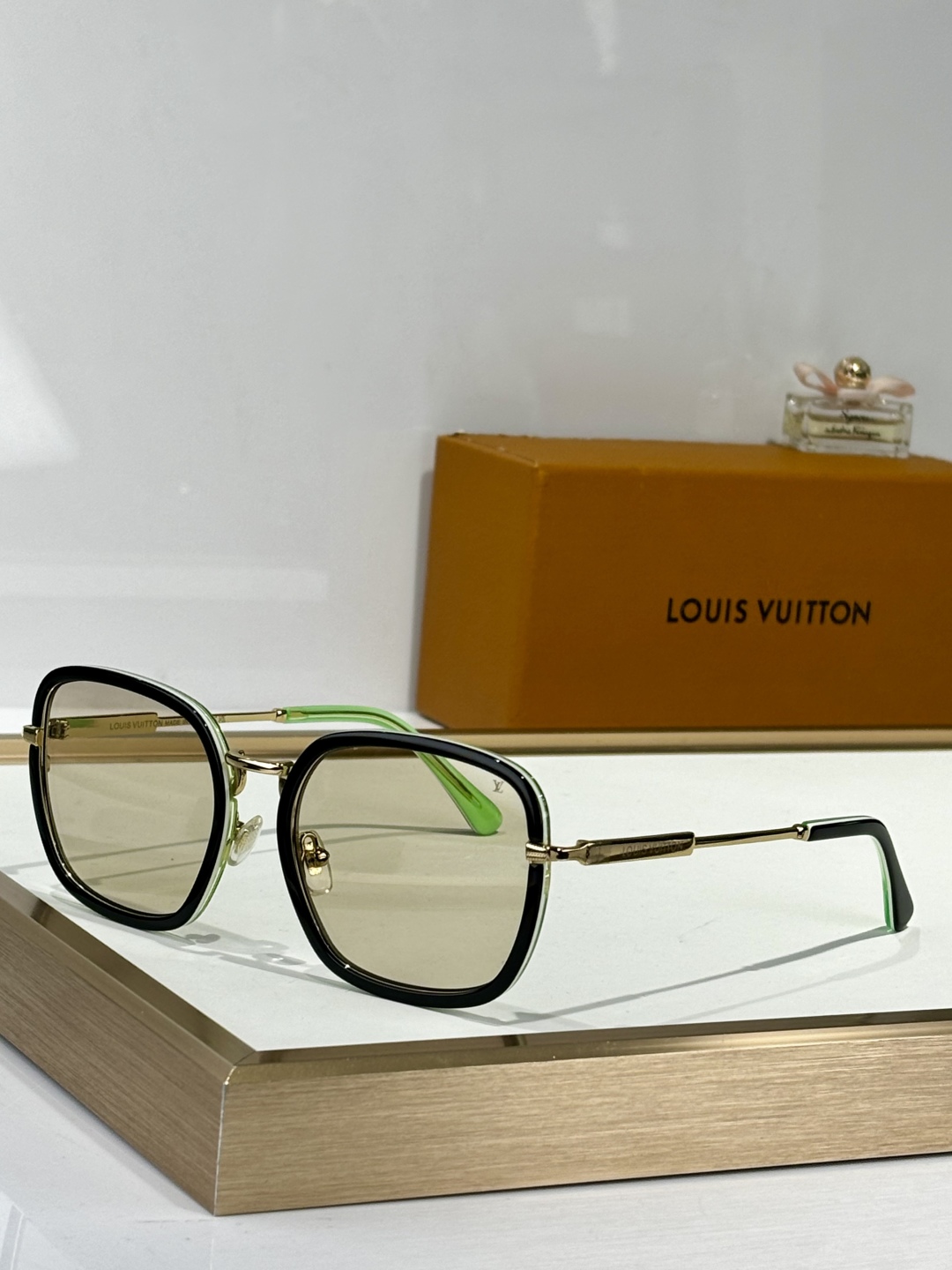  LOUI
MOD：Z2065W
size55口19-145

