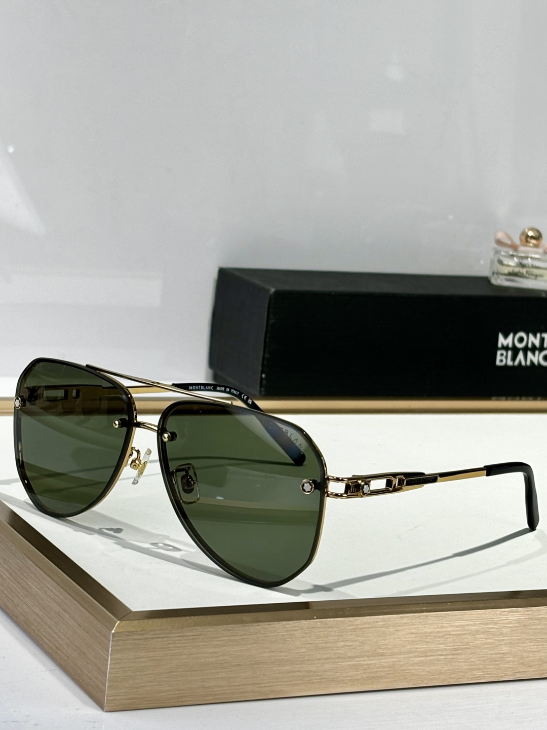  MONTHL***
ModMb904
Size62-13-145
