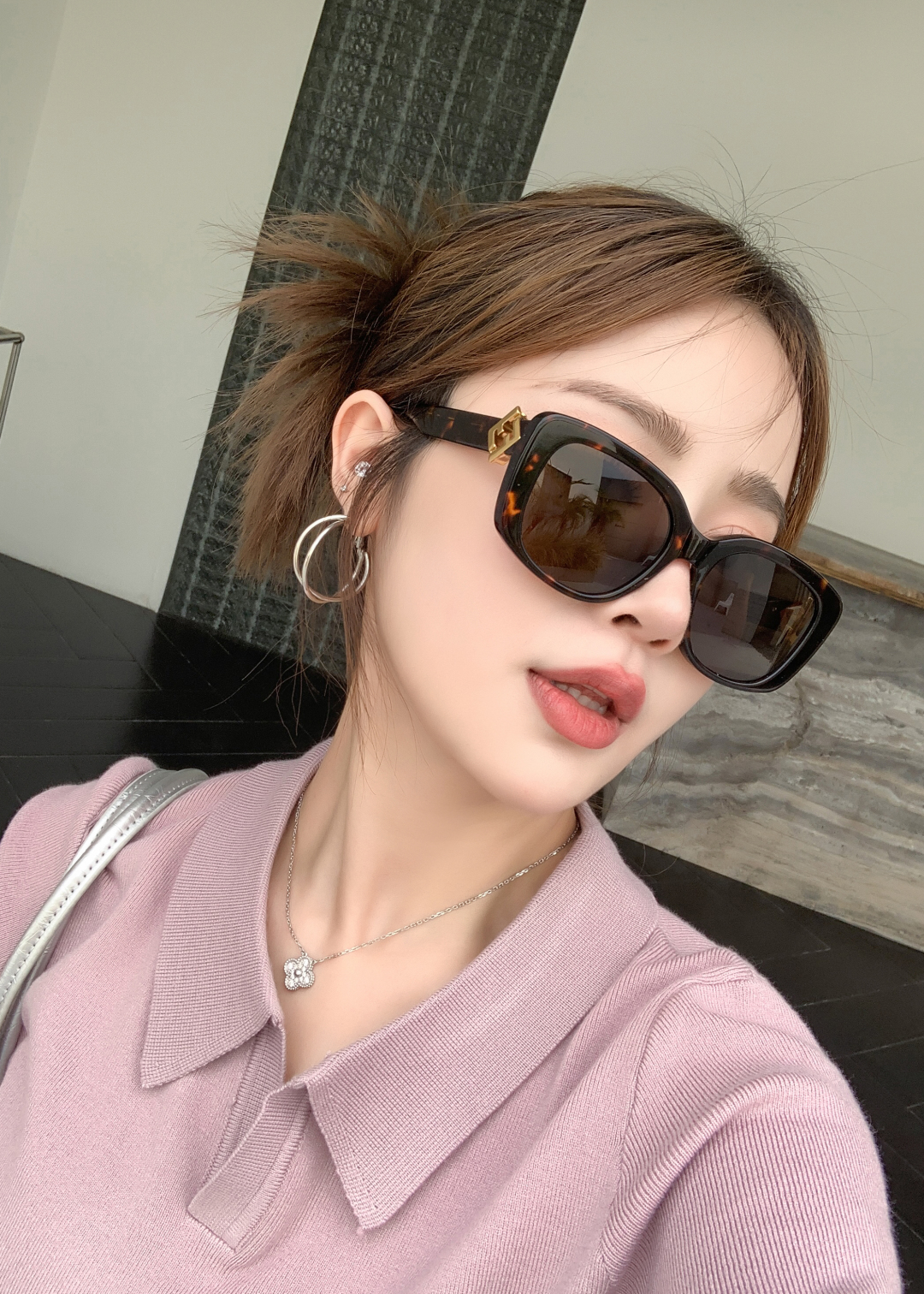  FENDI
MOD：FE40138I
Size：54口19-140
