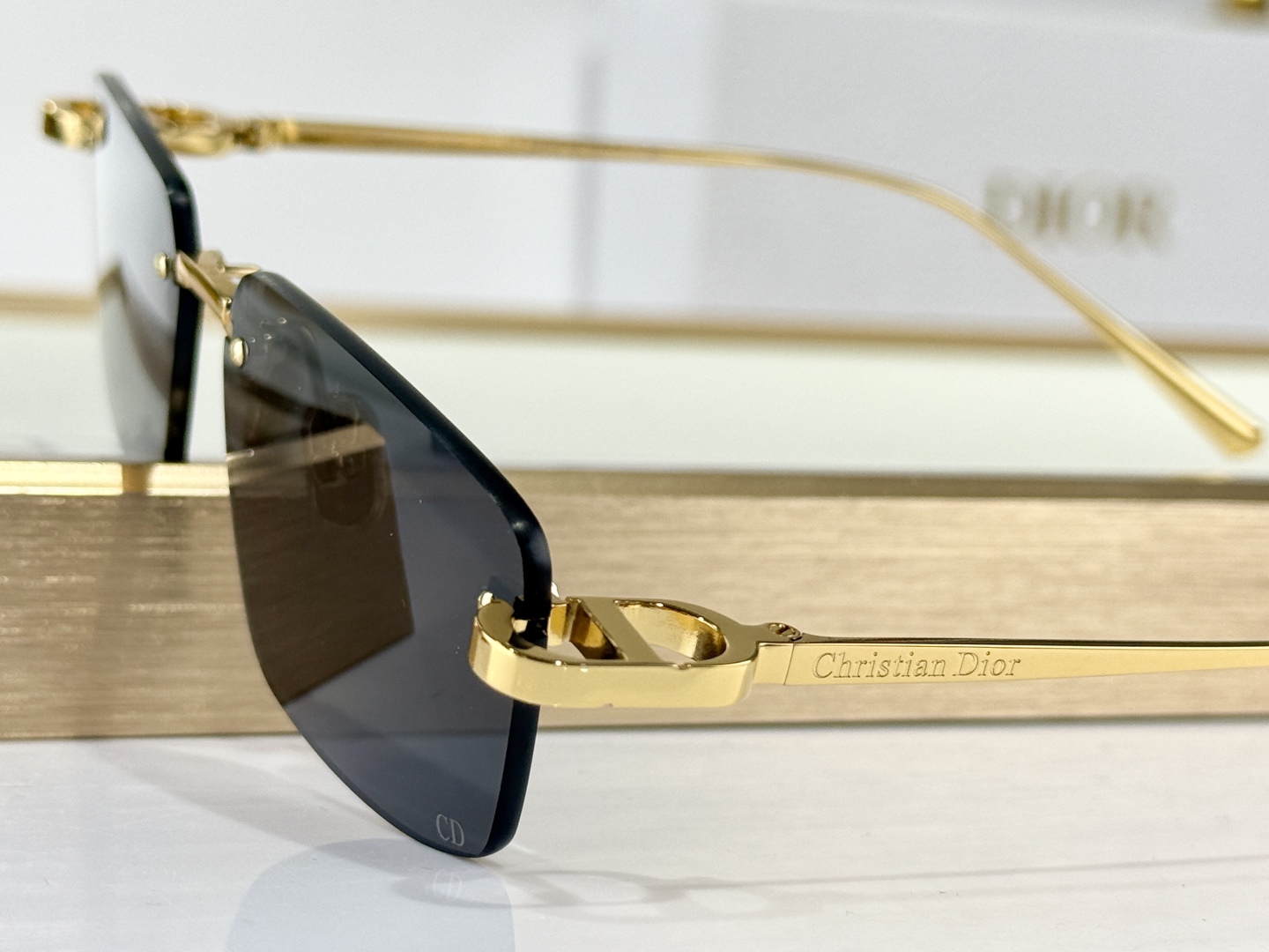  DIOR
CDiorS4U
Size：59口14 135
