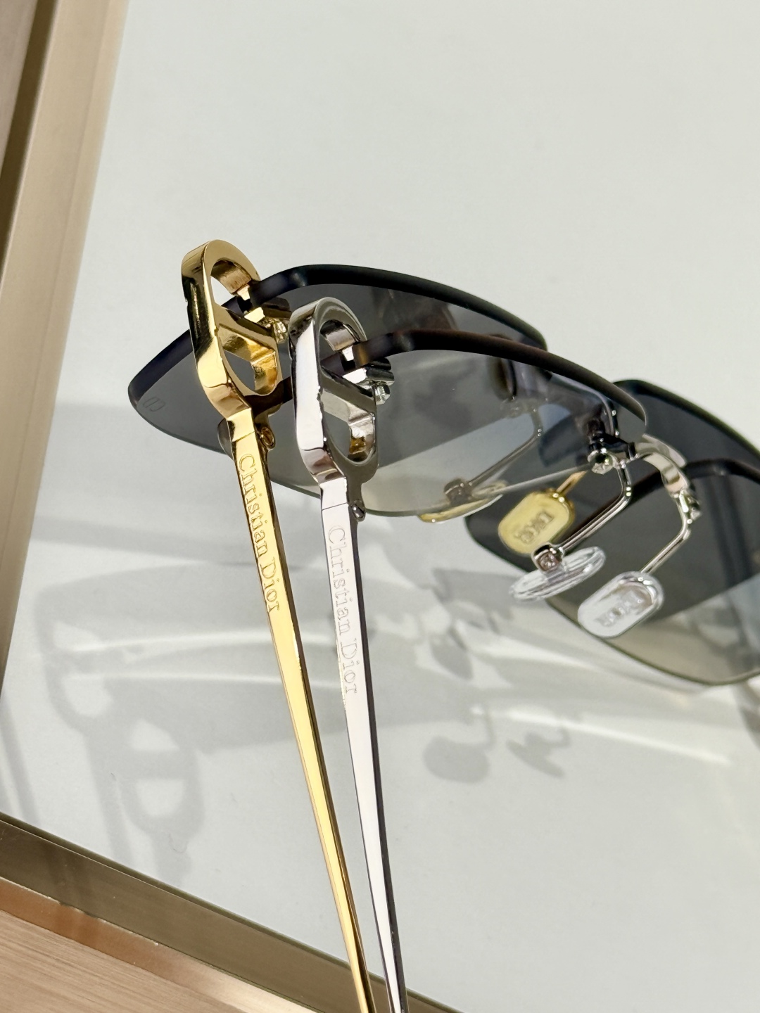  DIOR
CDiorS4U
Size：59口14 135
