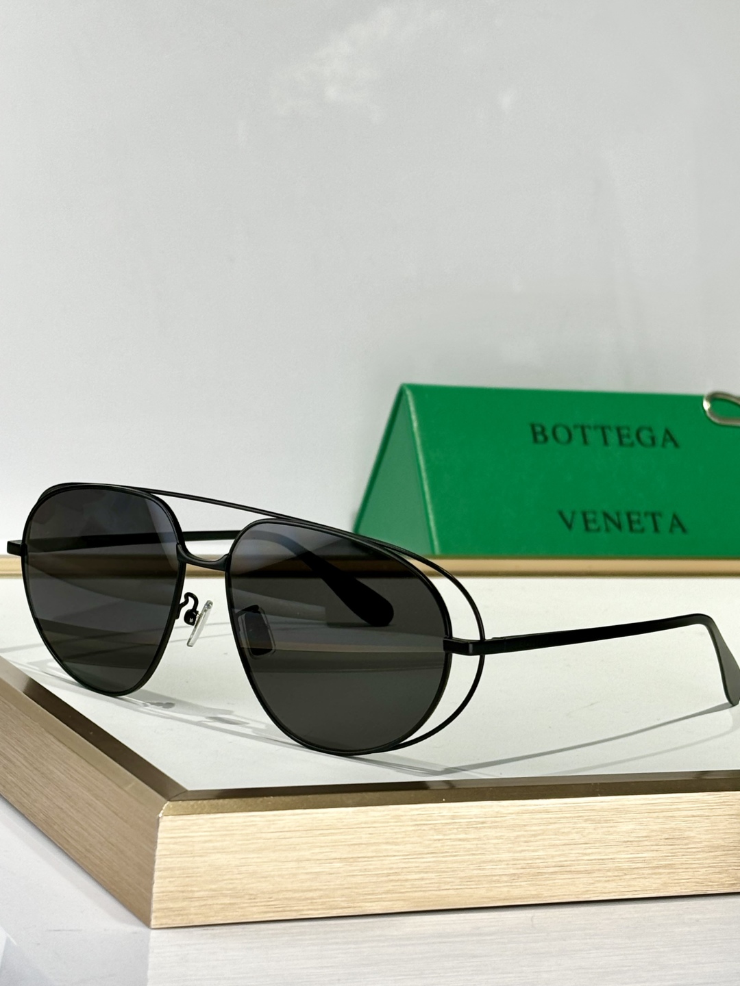  Bottega Veneta
MODEL：BV1344S
SIZE：61口15-140
