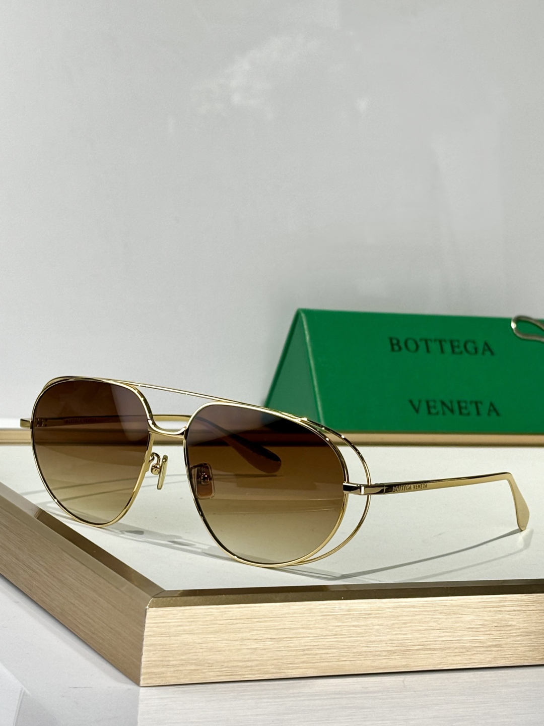  Bottega Veneta
MODEL：BV1344S
SIZE：61口15-140
