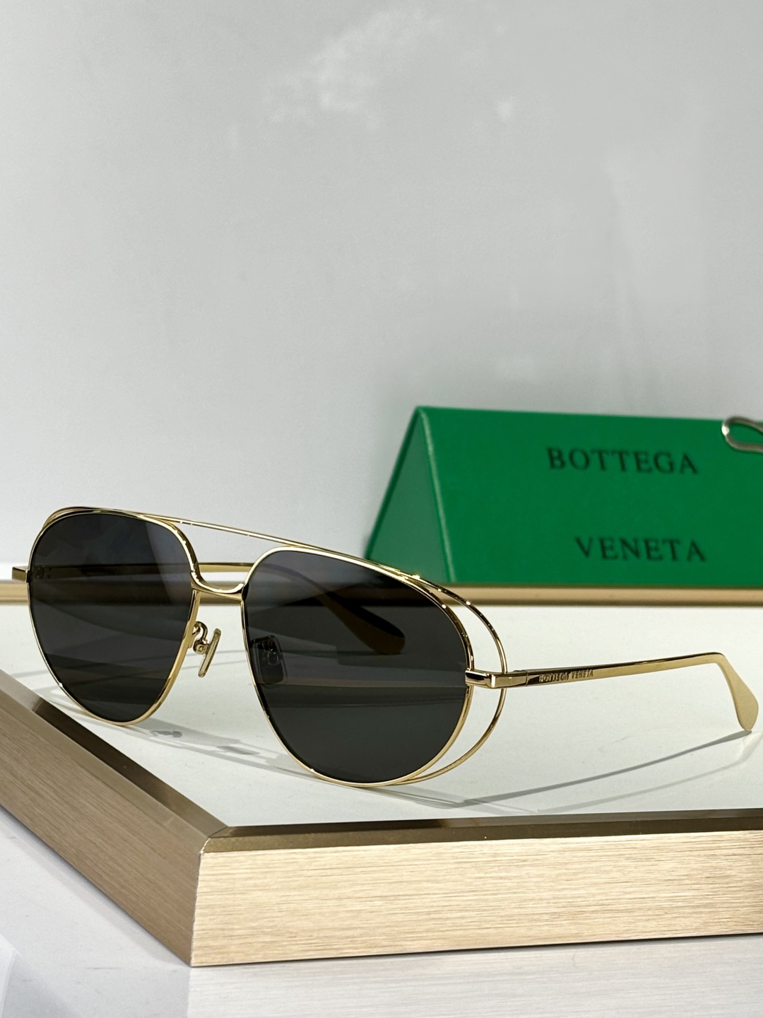  Bottega Veneta
MODEL：BV1344S
SIZE：61口15-140
