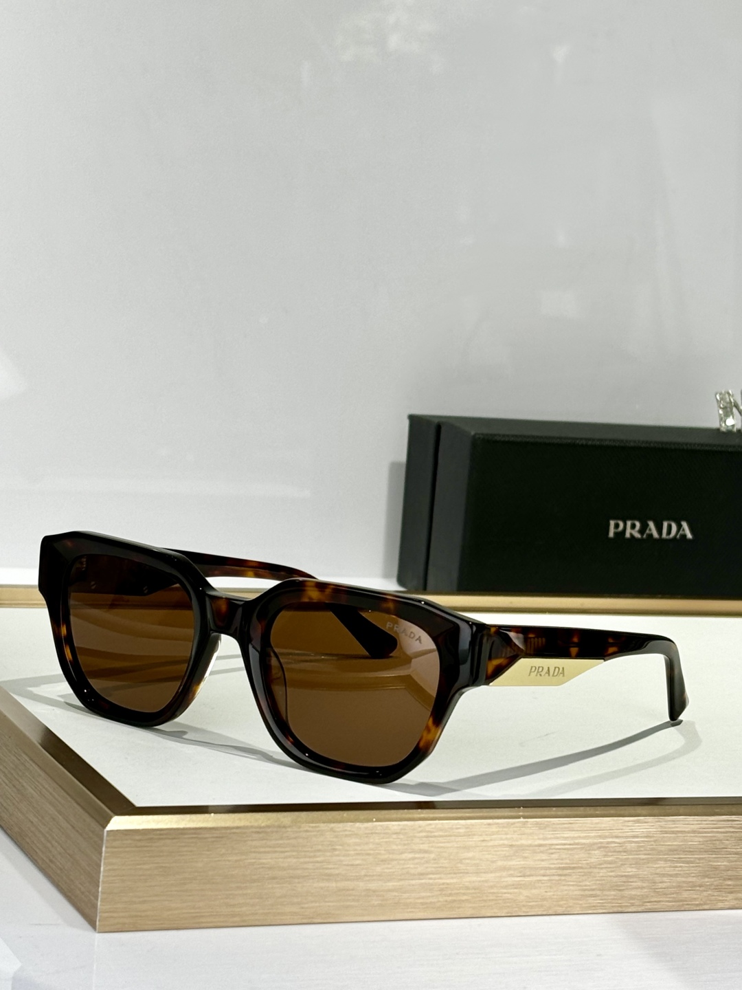  PRADA
MOD：PRA81-S
Size：59口17-145
