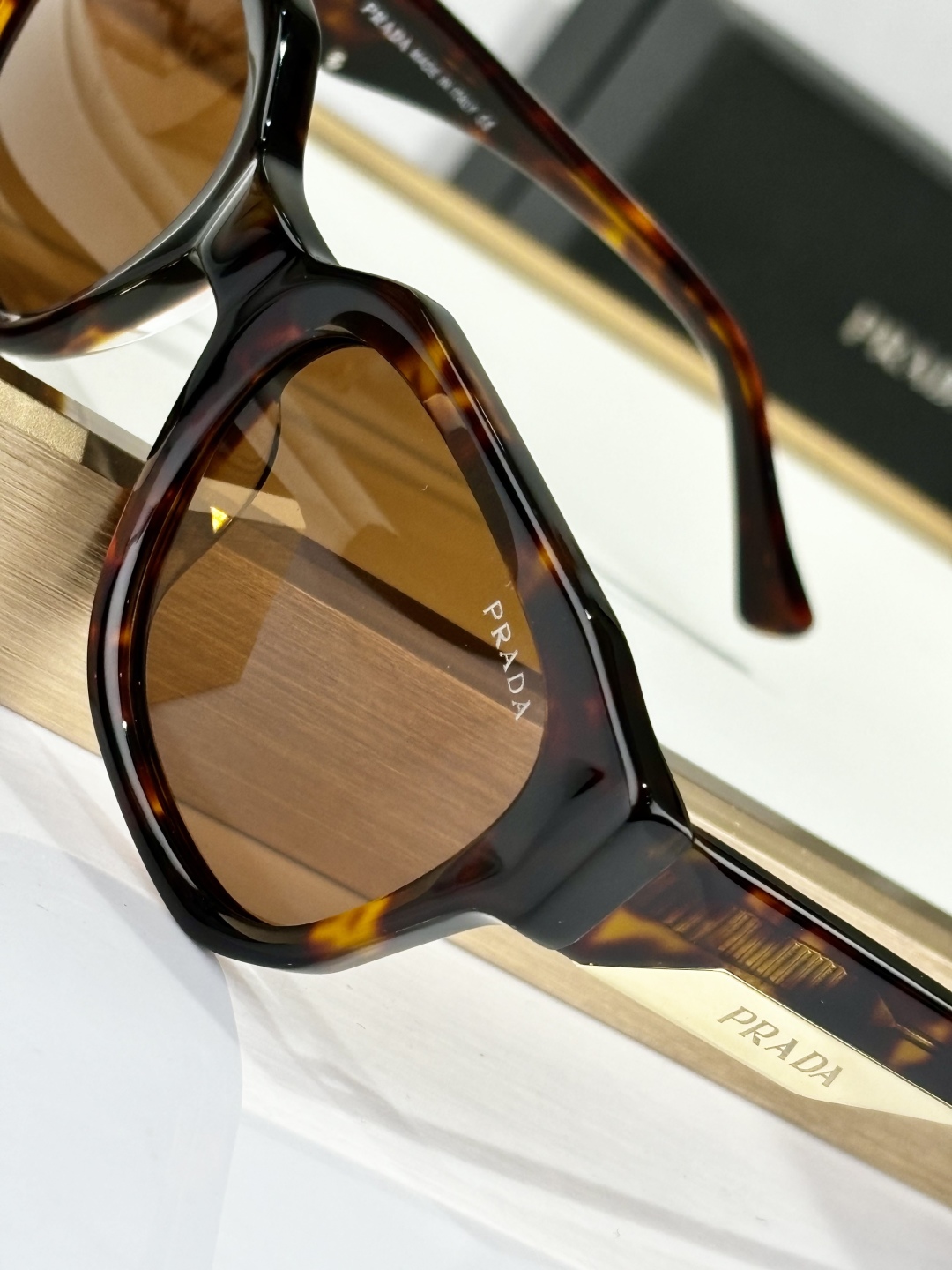  PRADA
MOD：PRA81-S
Size：59口17-145
