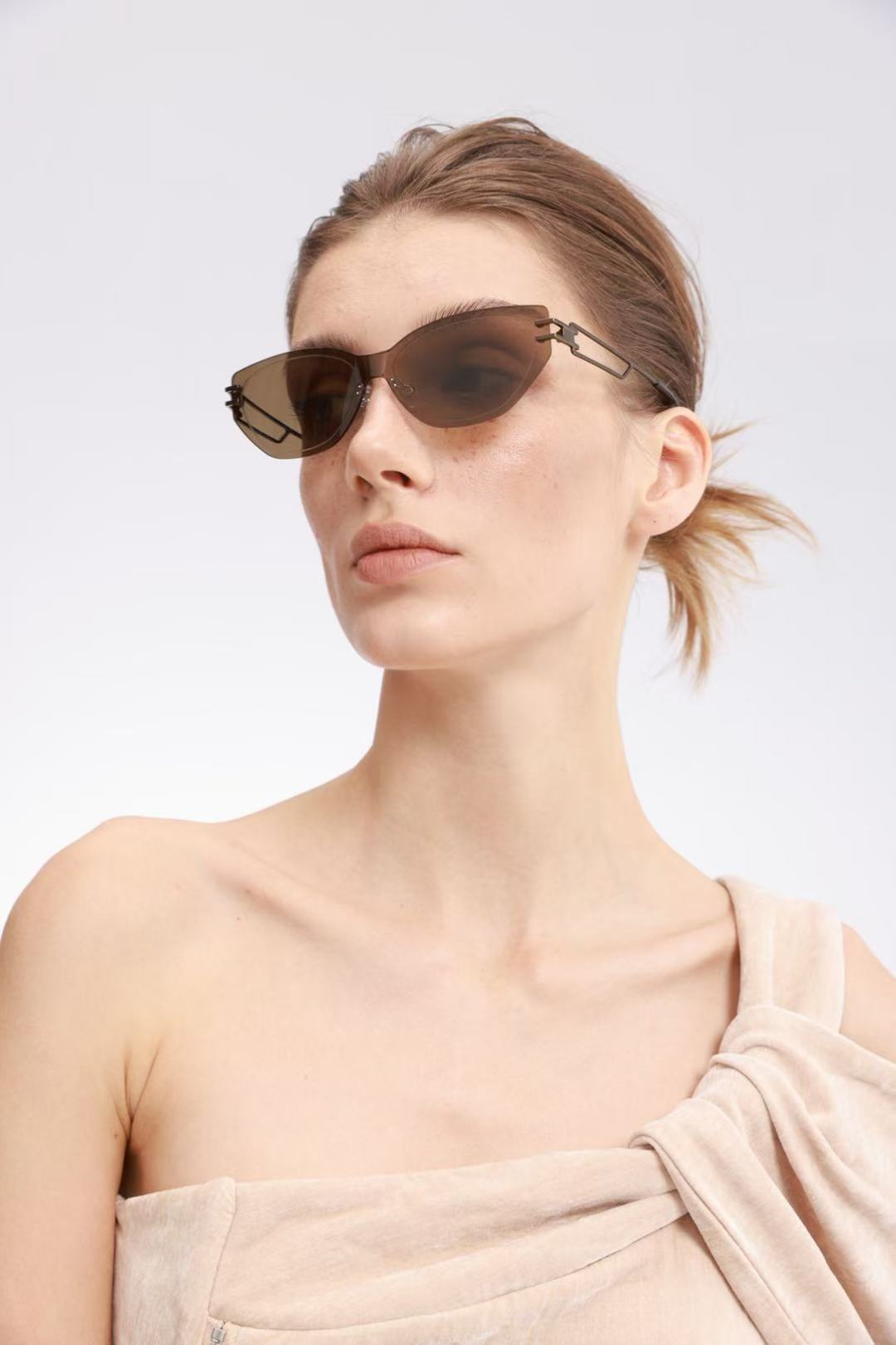  DIOR
CD 0204
Size：140口0 145
