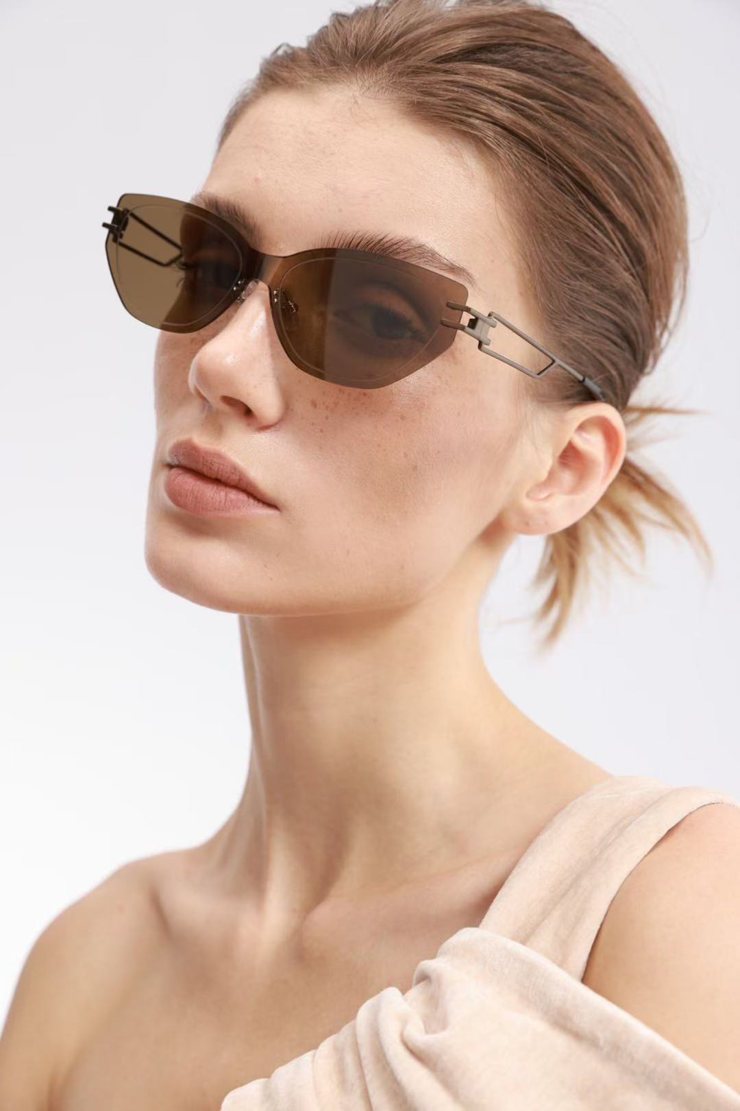  DIOR
CD 0204
Size：140口0 145
