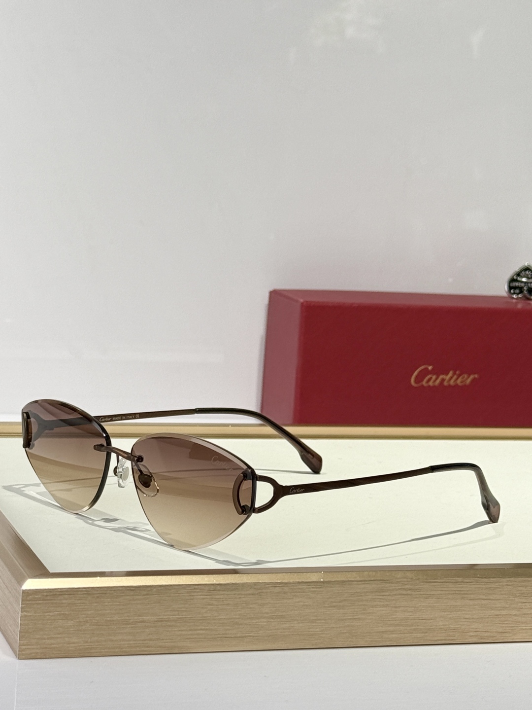  Cartier
MOD：CT0334S
Size：65口15 146
