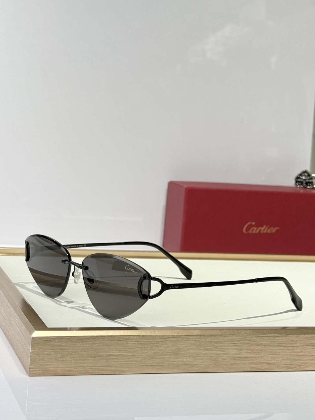  Cartier
MOD：CT0334S
Size：65口15 146
