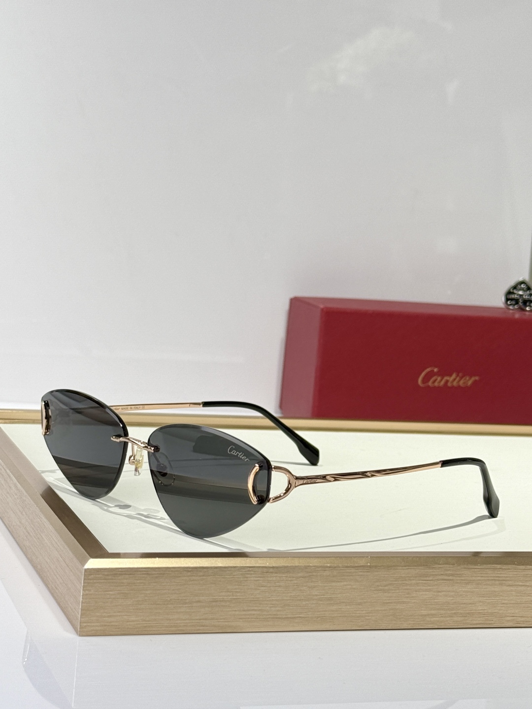  Cartier
MOD：CT0334S
Size：65口15 146
