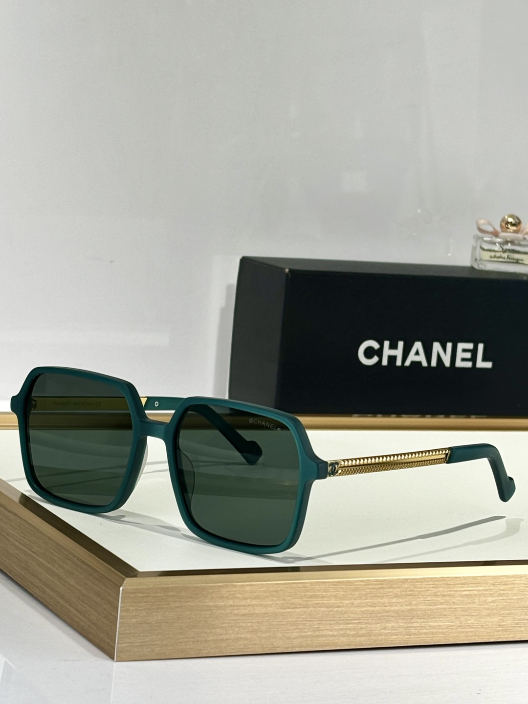  CHANEL
MOD：CH8101
Size：57口17 140
