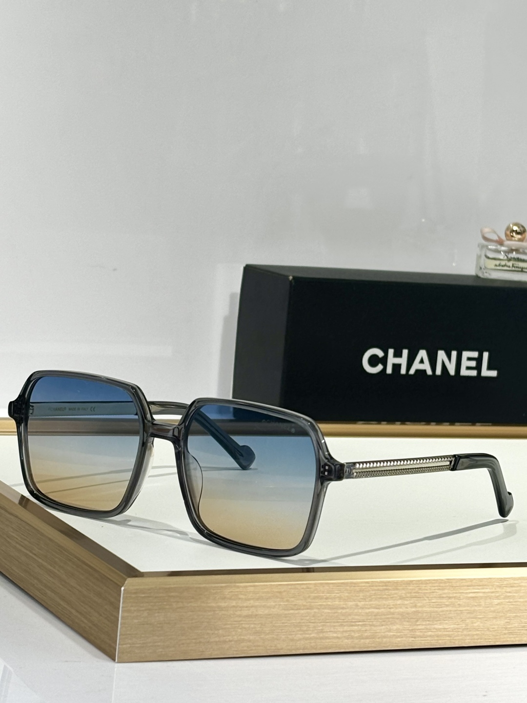  CHANEL
MOD：CH8101
Size：57口17 140
