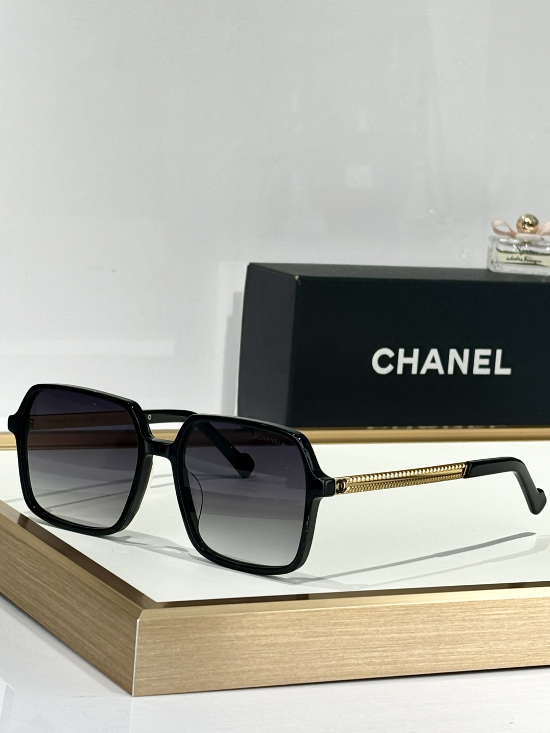  CHANEL
MOD：CH8101
Size：57口17 140
