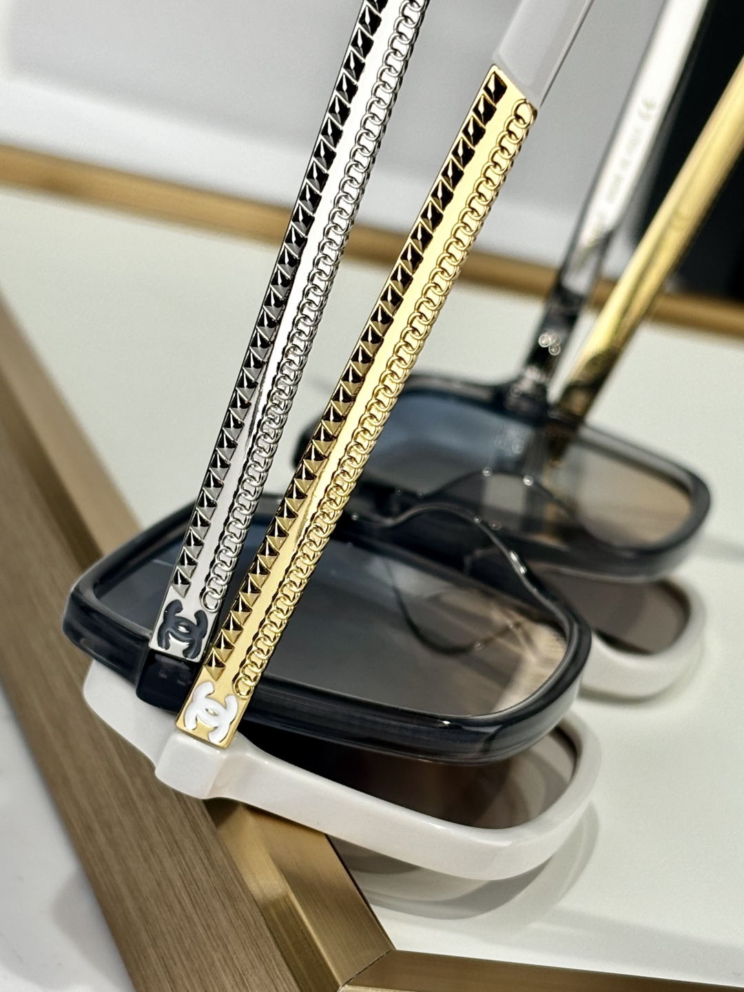  CHANEL
MOD：CH8101
Size：57口17 140
