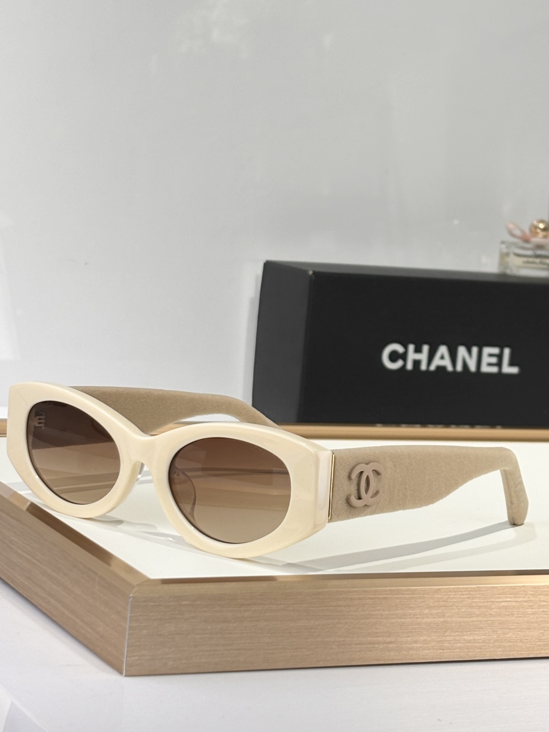  Chane*
布艺设计
ModCH6066
Size53-21-145
