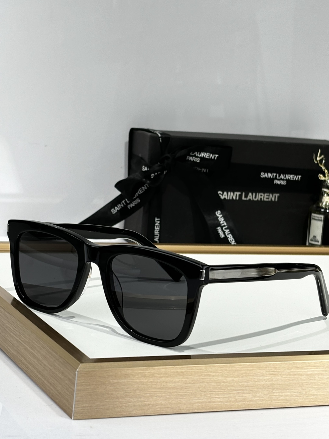  SAINT LAURE*
MODEL：SL 712
SIZE：52口19-140
