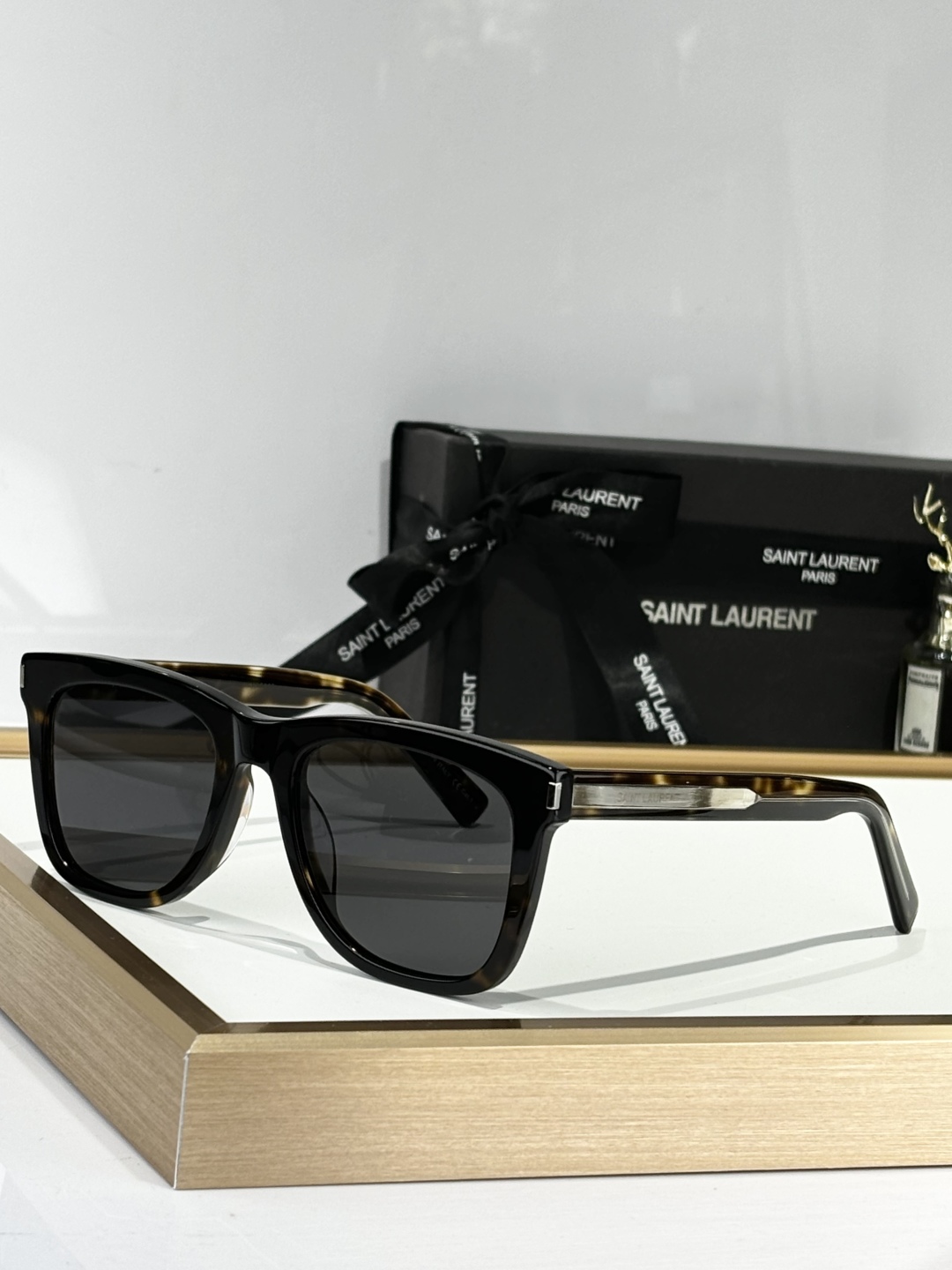  SAINT LAURE*
MODEL：SL 712
SIZE：52口19-140
