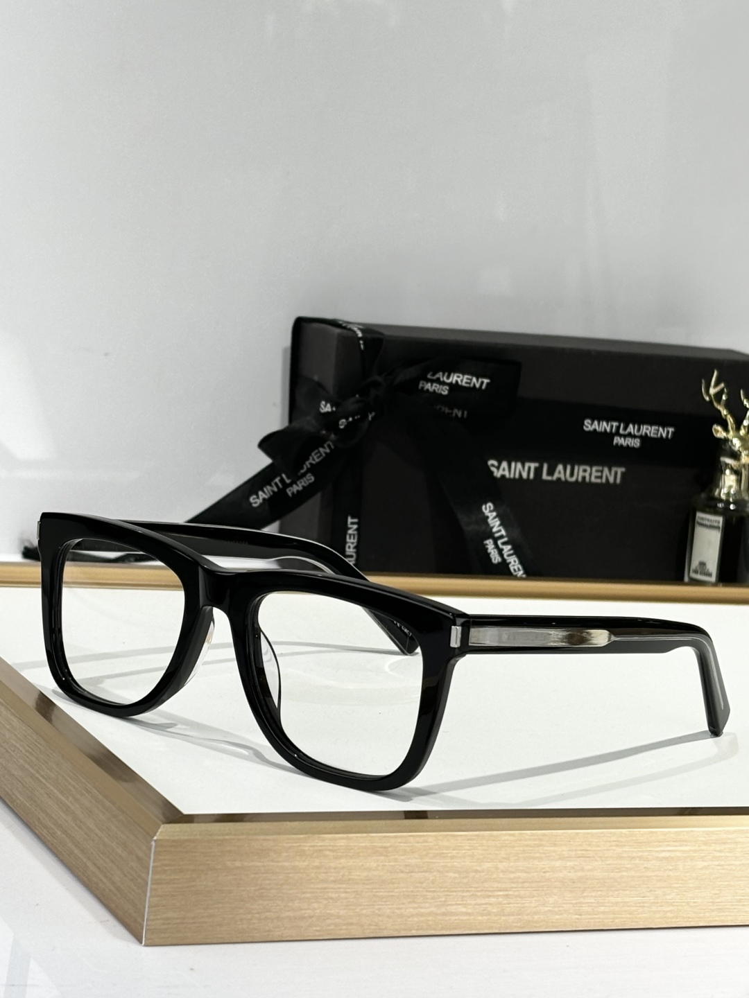 SAINT LAURE*
MODEL：SL 712
SIZE：52口19-140
