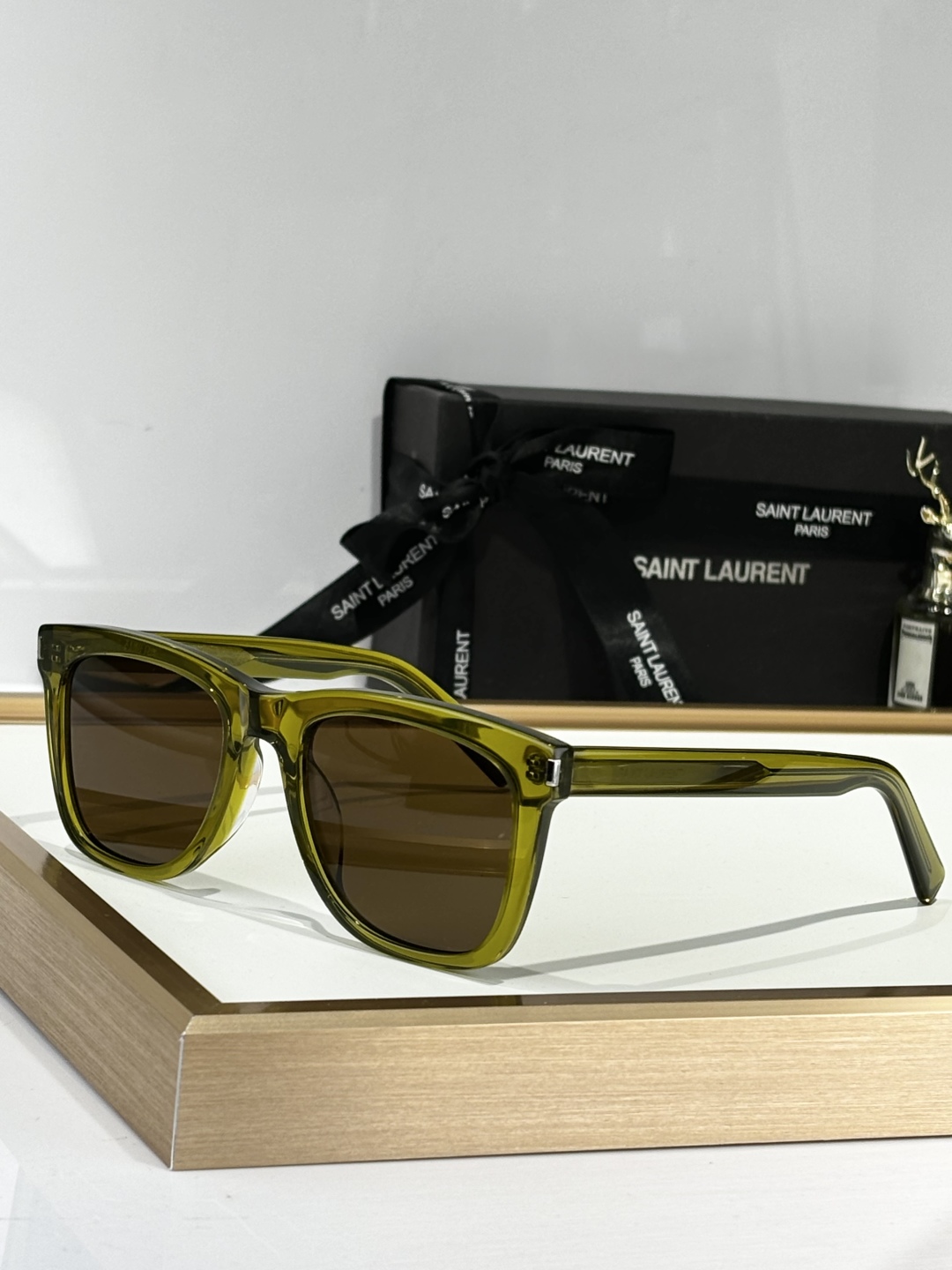  SAINT LAURE*
MODEL：SL 712
SIZE：52口19-140
