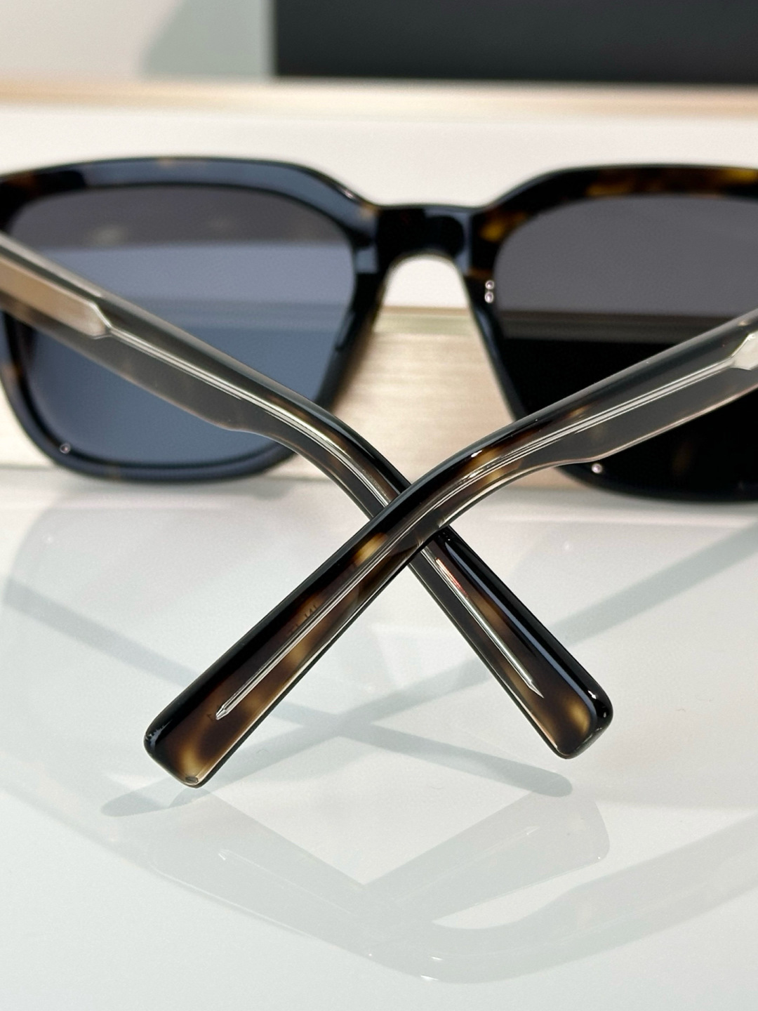  SAINT LAUREN*
MODEL：SL 710
SIZE：54口19-140
