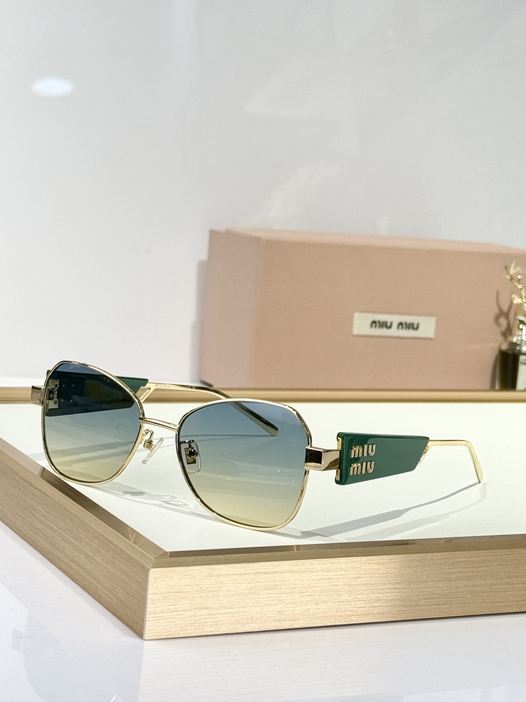  𝙈𝙄𝙐 𝙈𝙄𝙐
MOD SMU67WS
Size：55口18 145
