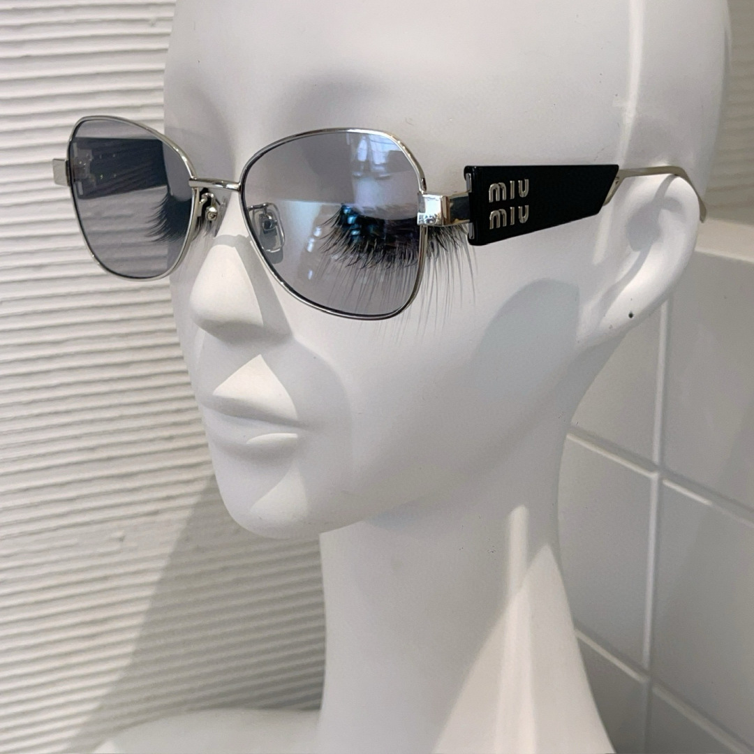  𝙈𝙄𝙐 𝙈𝙄𝙐
MOD SMU67WS
Size：55口18 145
