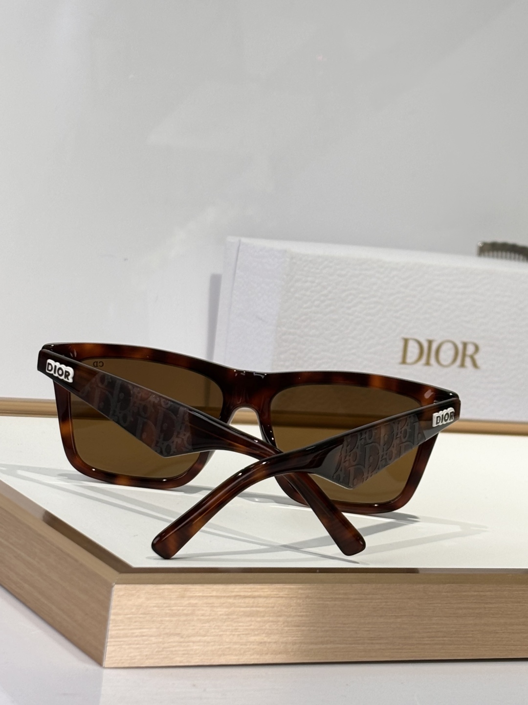  
DIO- B27 S11 
Size：54口16 145
