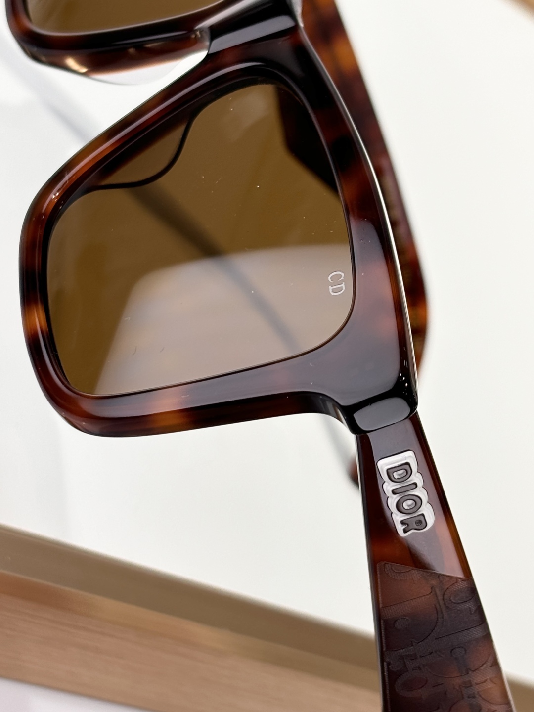  
DIO- B27 S11 
Size：54口16 145
