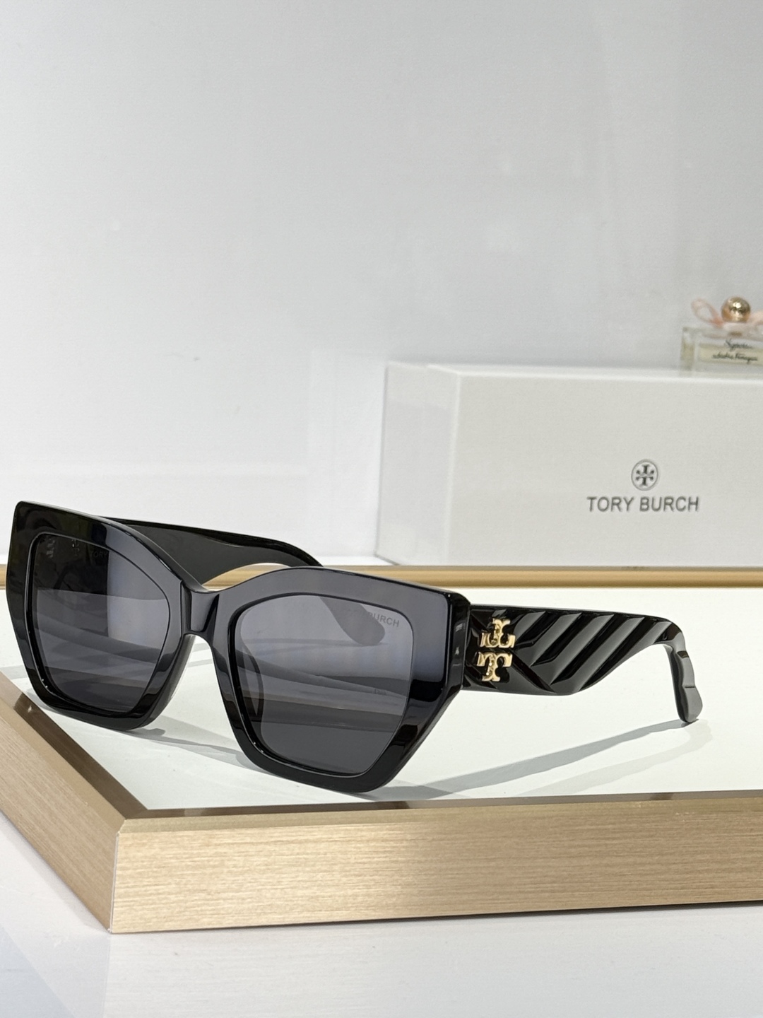  Tory Burc*
Mod：TY7187U
Size：55-20-145

