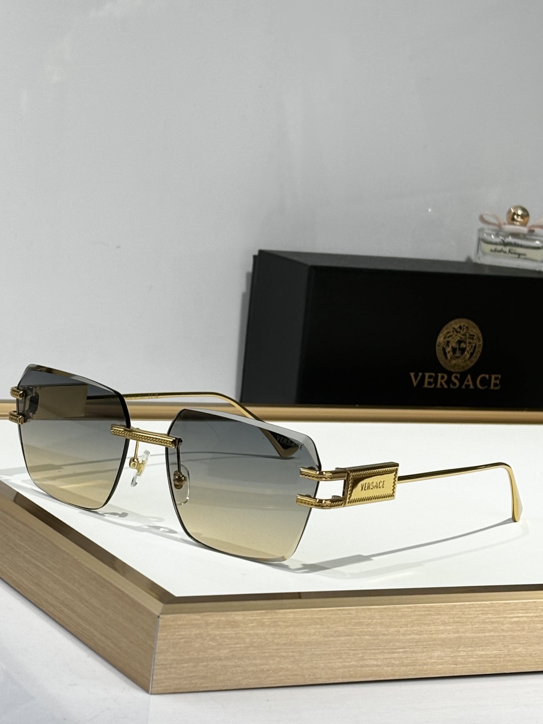  VERSAC*
ModVE2275
Size60-16-145
