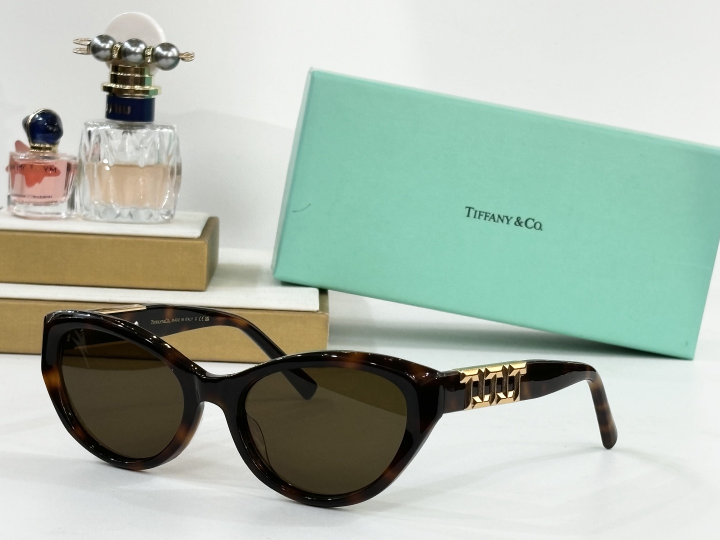  TIFFANY&Co.
MODEL：TF5015 
SIZE：56口19-143

